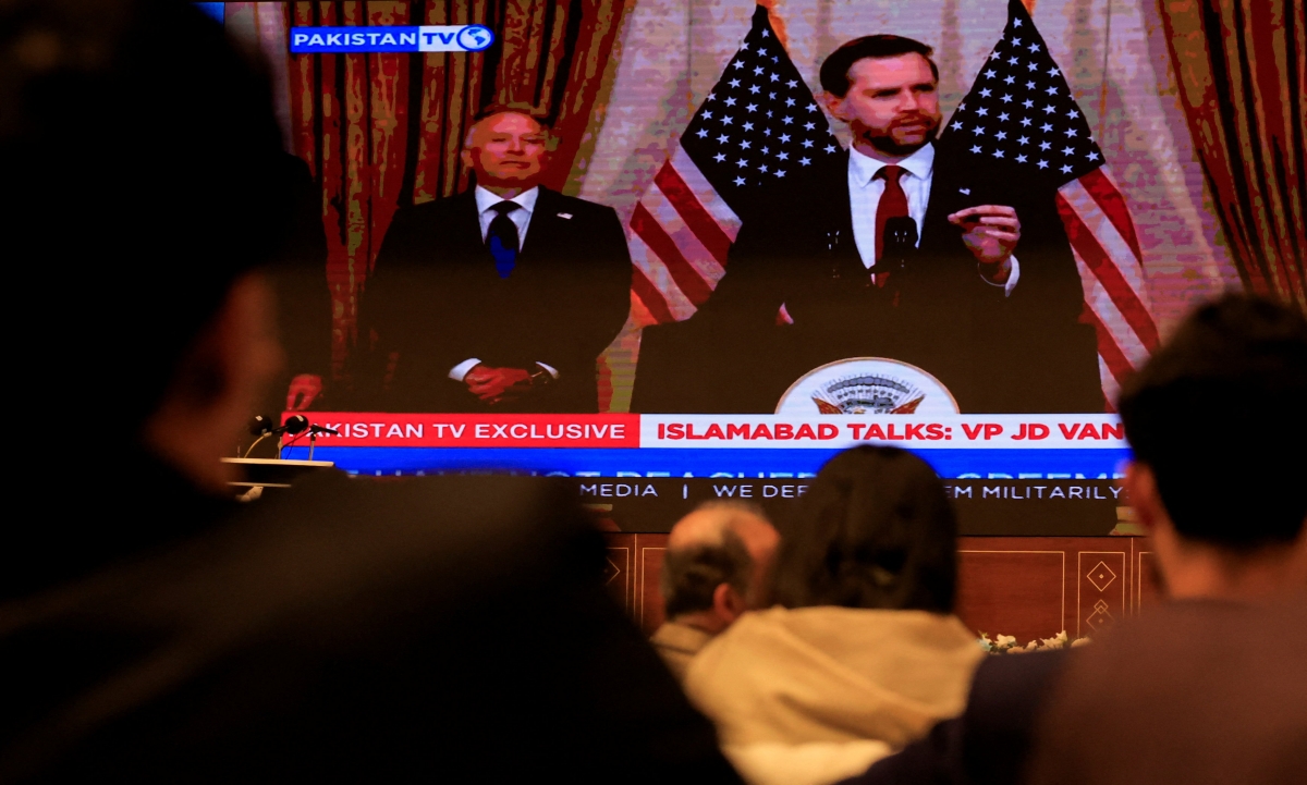 Phó Tổng thống Mỹ tiết lộ điểm bế tắc chính trong đàm phán với Iran